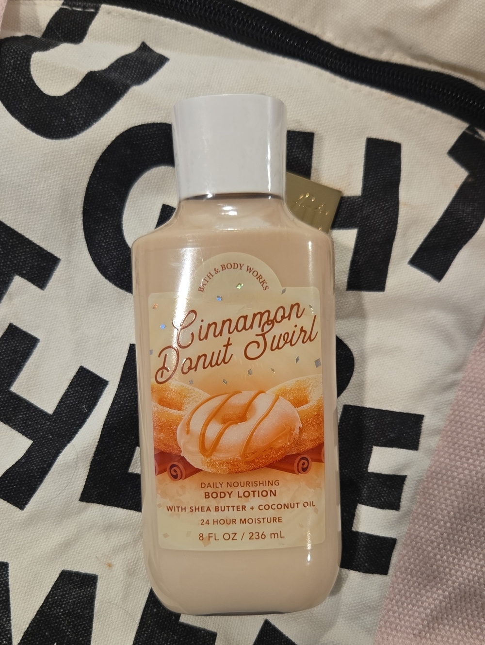 HTF..NEW Bath & Body Works Cinnamon Donut Swirl BODY LOTION